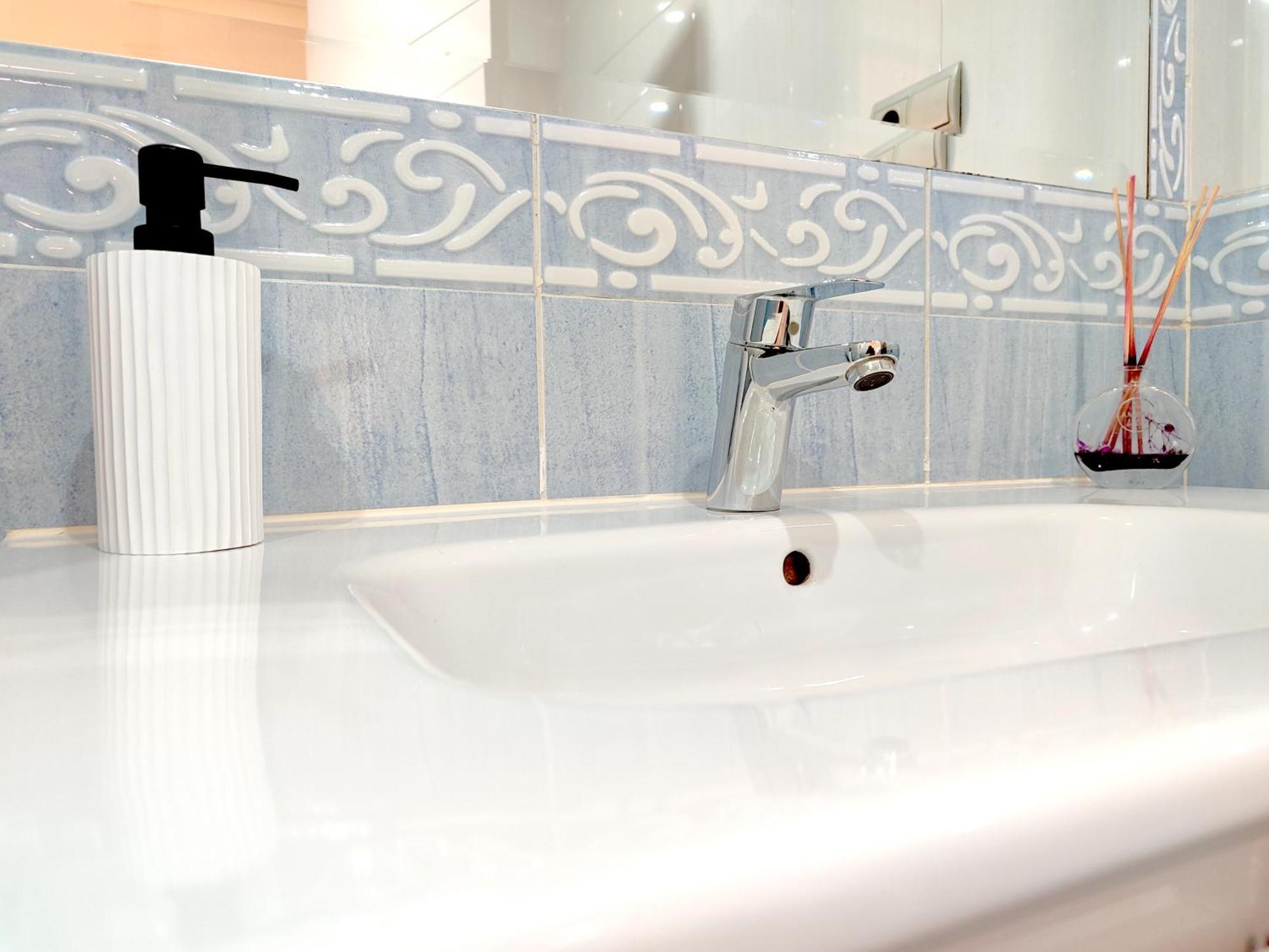 D4: Design & Relax In The City มาลากา ภายนอก รูปภาพ